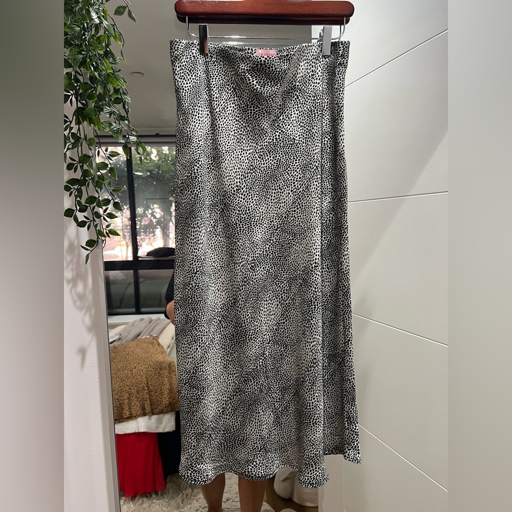 Leopard midi skirt